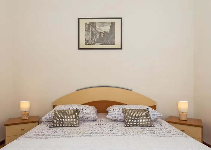 Apartments With Wifi Split - 13957
